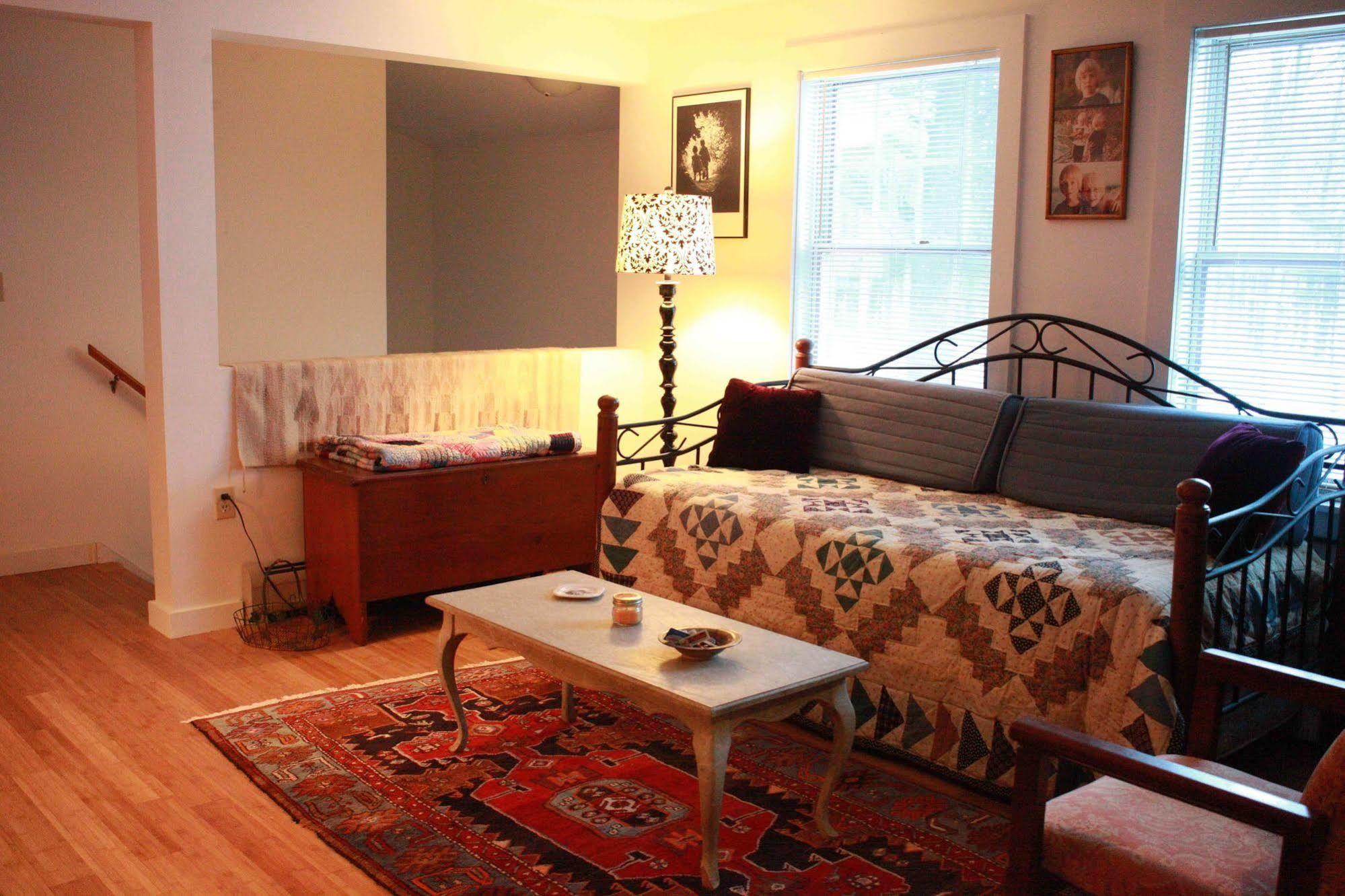 The Egremont Village Inn South Egremont Екстер'єр фото