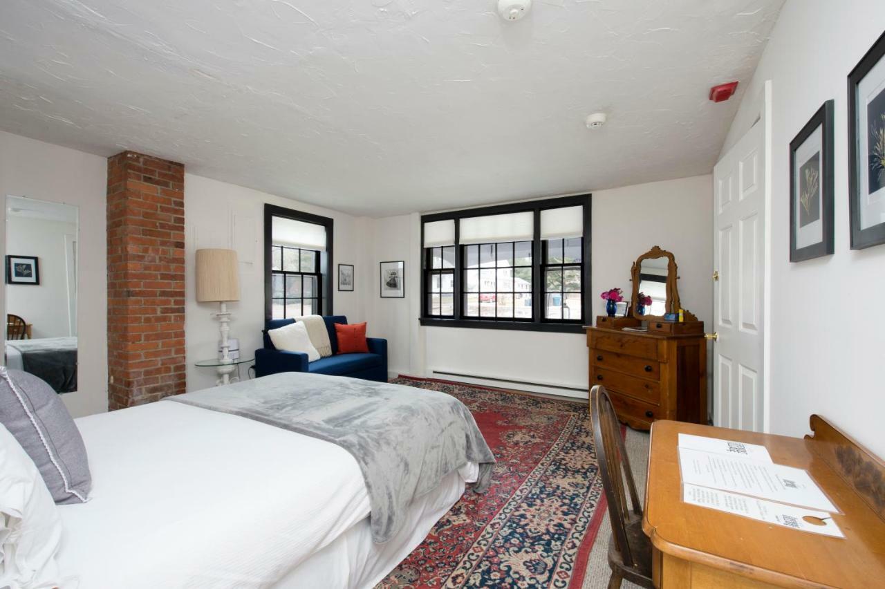 The Egremont Village Inn South Egremont Екстер'єр фото