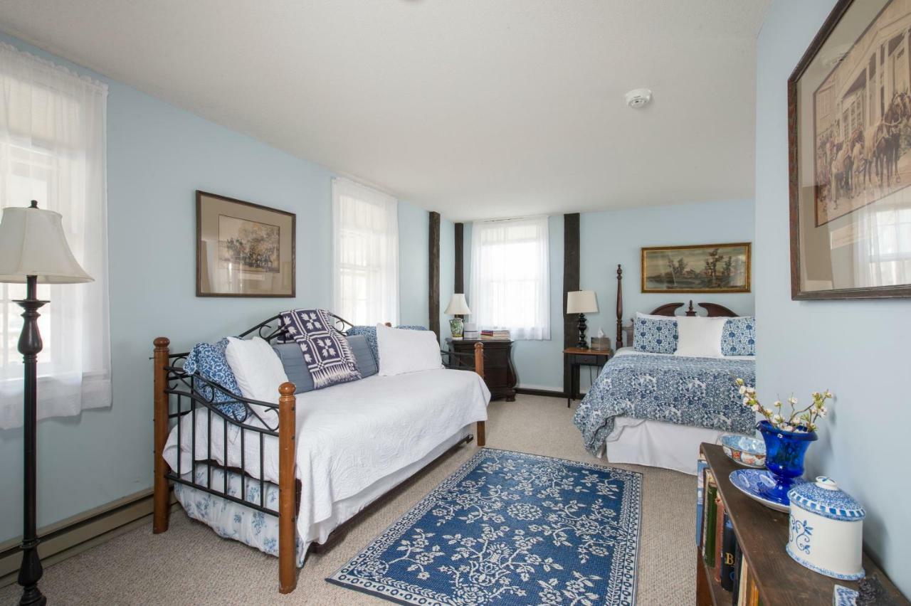 The Egremont Village Inn South Egremont Екстер'єр фото