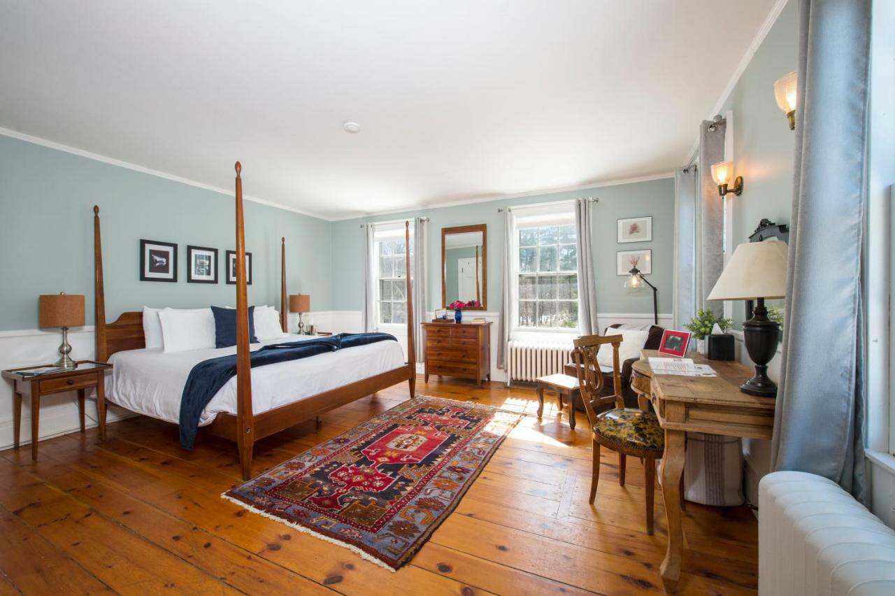 The Egremont Village Inn South Egremont Екстер'єр фото