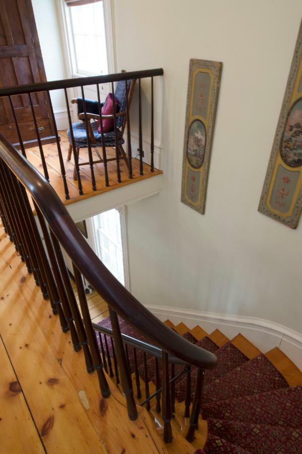 The Egremont Village Inn South Egremont Екстер'єр фото