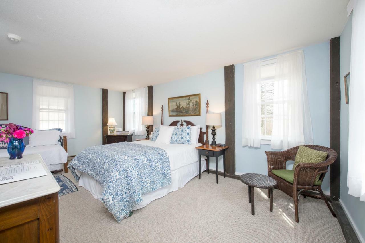 The Egremont Village Inn South Egremont Екстер'єр фото