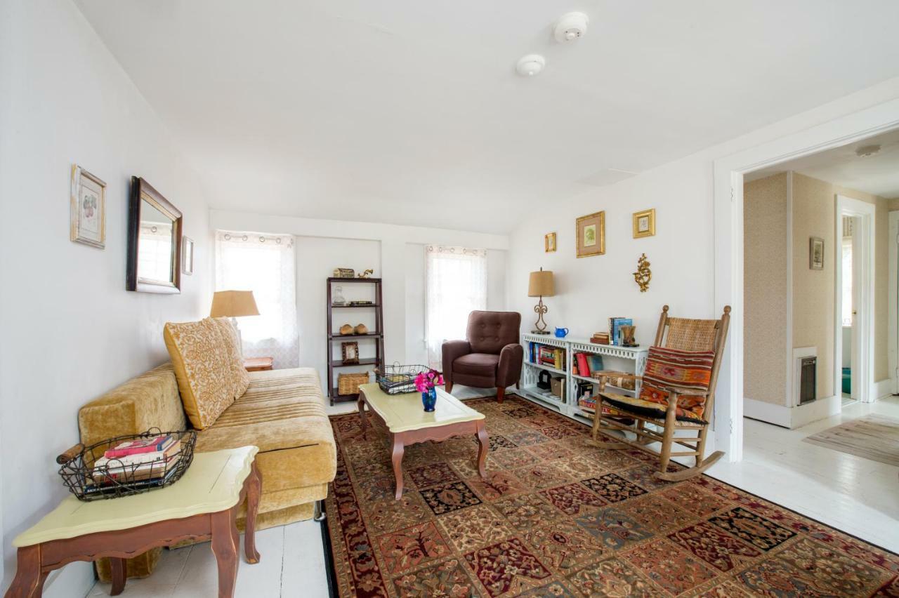 The Egremont Village Inn South Egremont Екстер'єр фото