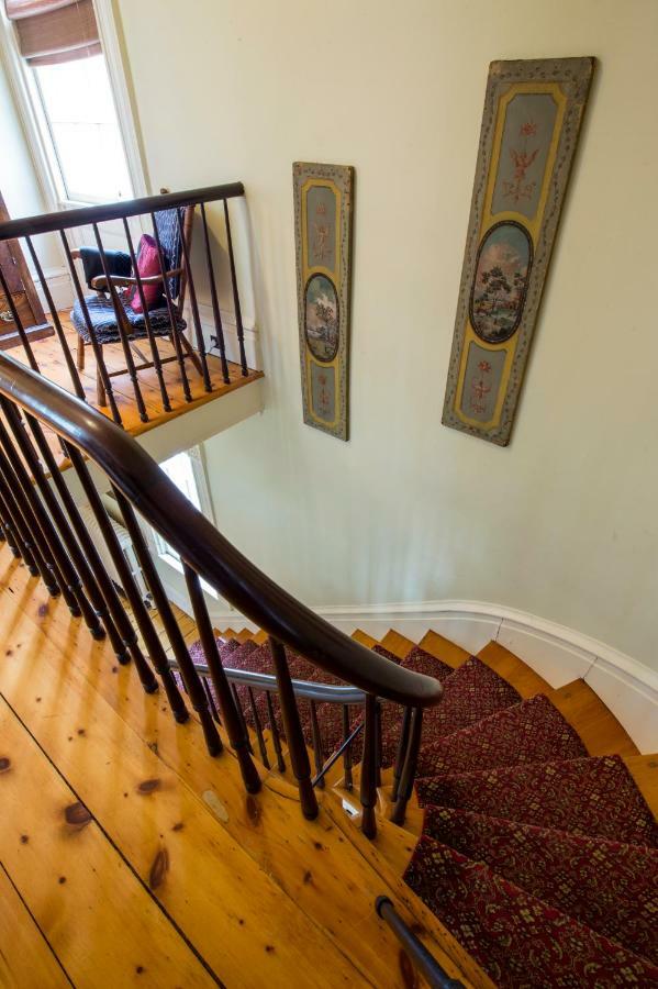 The Egremont Village Inn South Egremont Екстер'єр фото