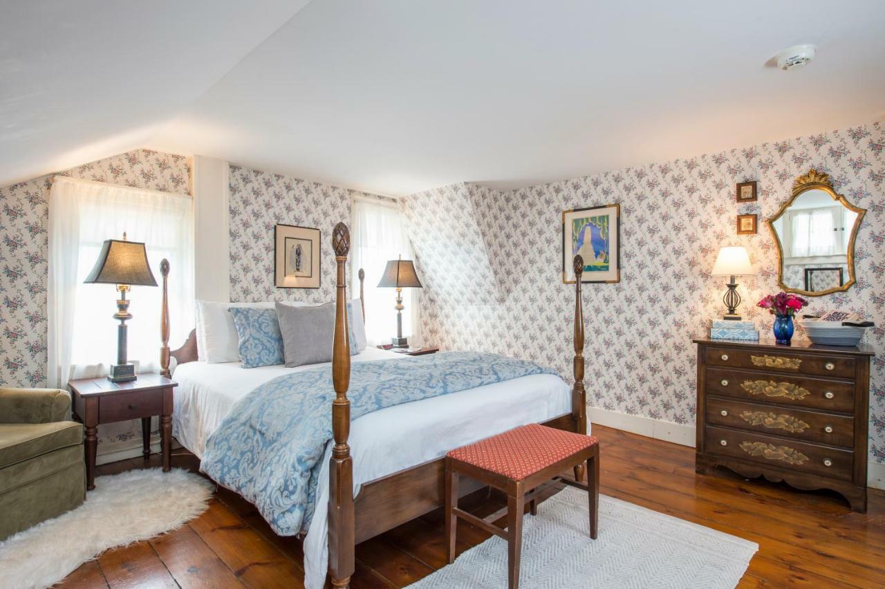 The Egremont Village Inn South Egremont Екстер'єр фото